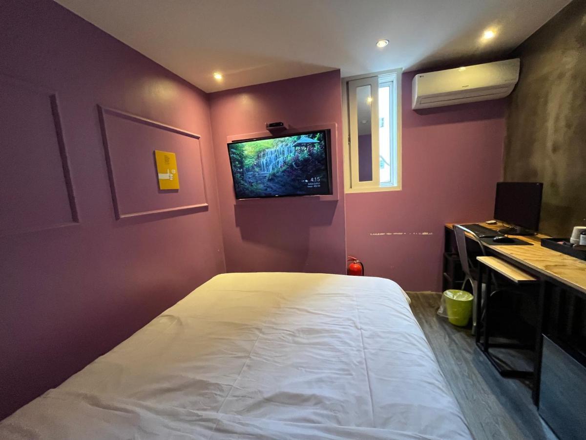 Piano Motel *